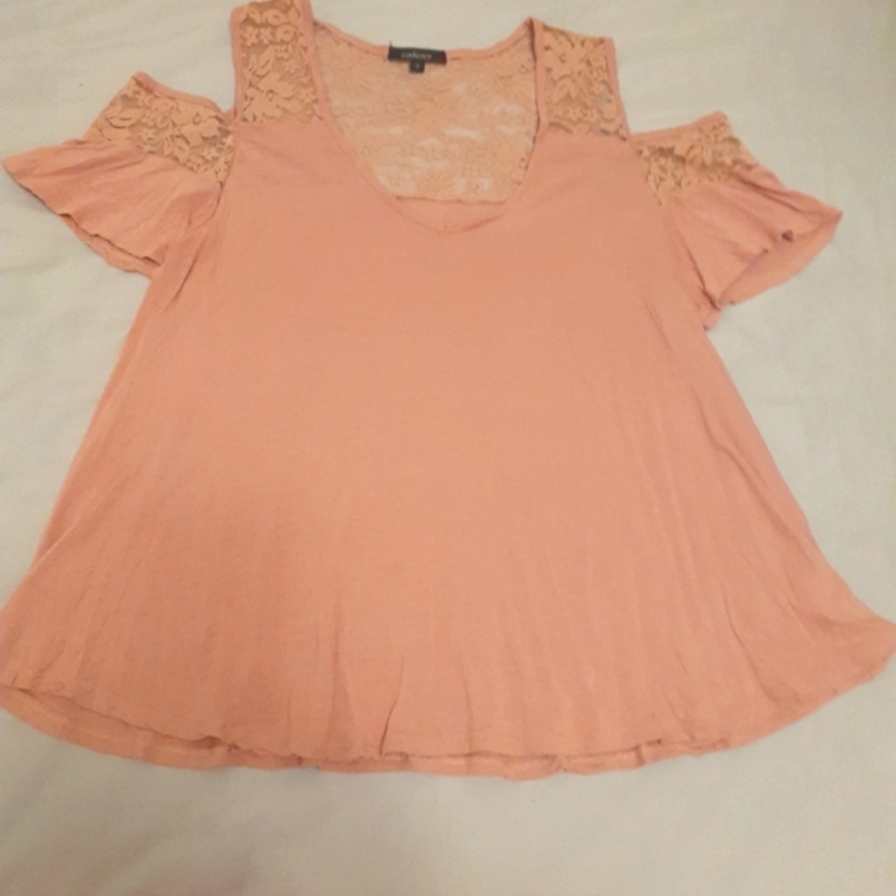 Mauve pink top with lace on top